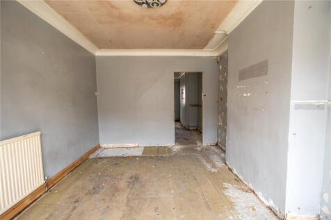 Living Room (2)
