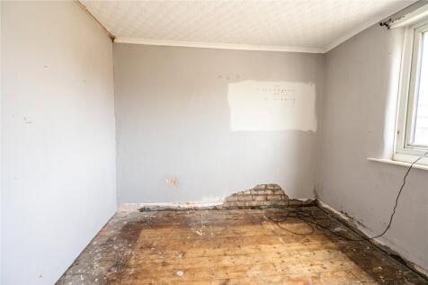 Bedroom 2 (2)