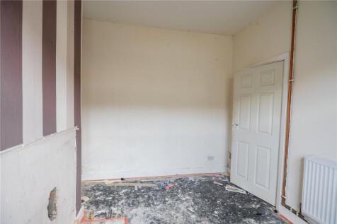 Living Room (2)