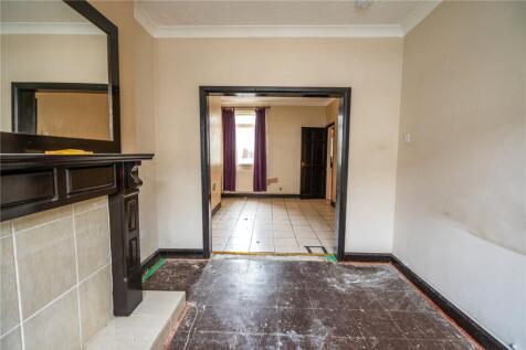 Living Room (2)