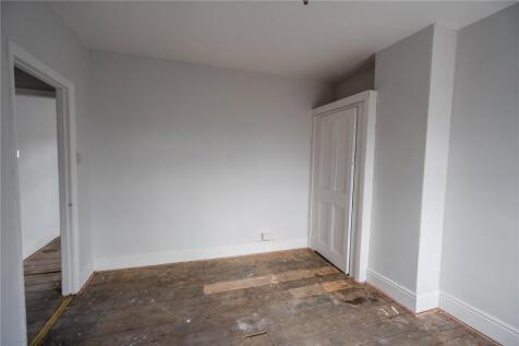 Bedroom 2 (2)