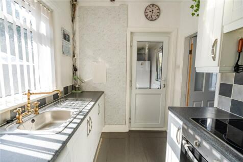 Kitchen (2)