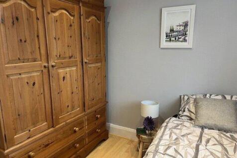 Bedroom 3 (2)