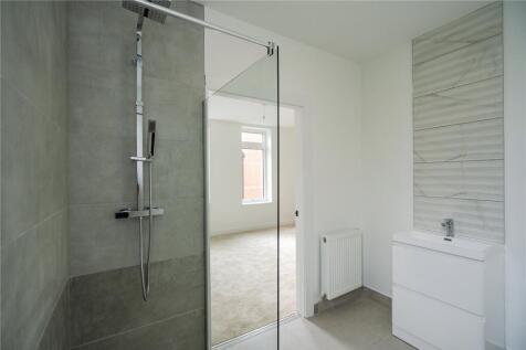 En-Suite (2)