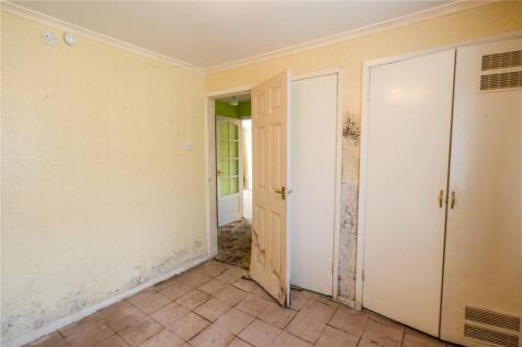 Bedroom 2 (2)