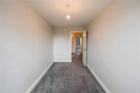 Bedroom 2 (2)