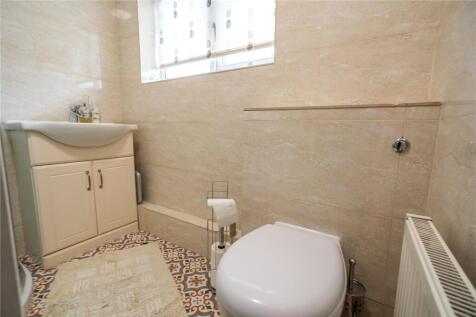 Shower Room (2)
