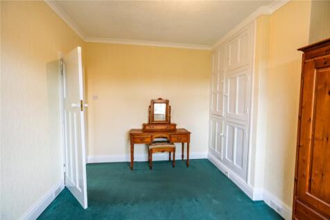 Bedroom 1 (2)