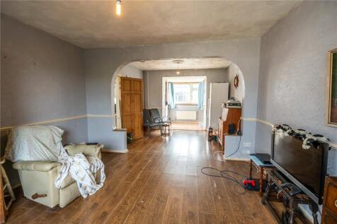 Living/Dining Area