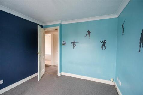 Bedroom 2 (2)