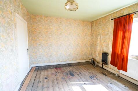Bedroom 1 (2)