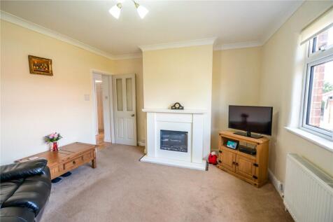 Living Room (2)