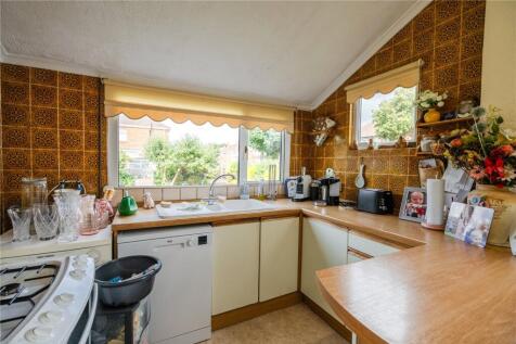 Kitchen (2)
