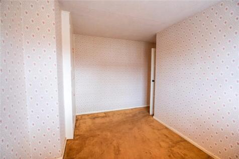 Bedroom 2 (2)