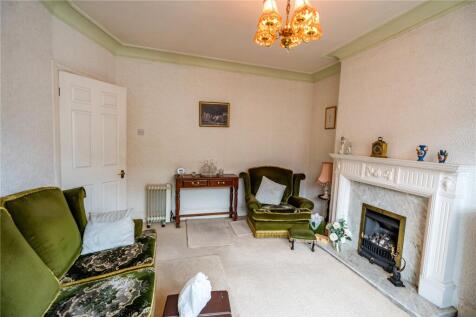 Living Room (2)