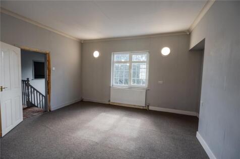 Bedroom 1 (2)