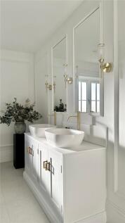 Family Bathroom (2)