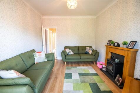 Living Room (2)