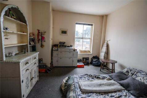 Bedroom 2 - Fff