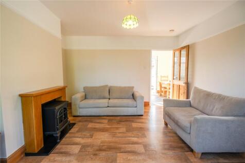 Living Room (2)