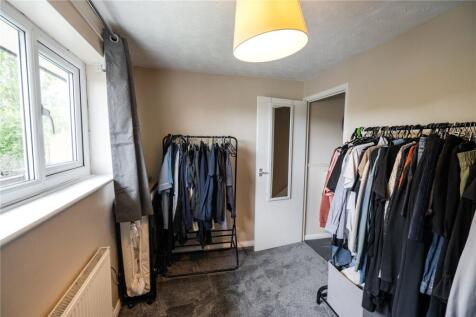 Bedroom 2 (2)