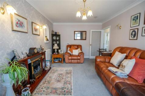 Living Room (2)