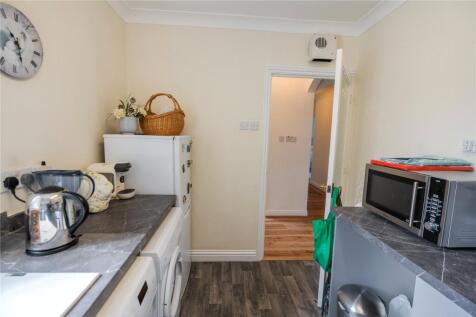 Kitchen (2)