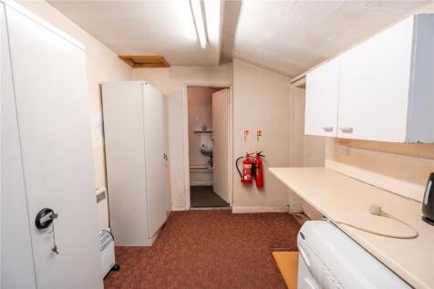 Kitchen (2)