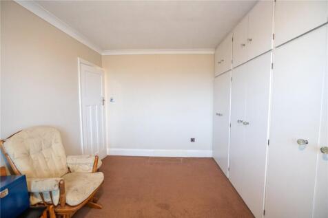 Bedroom 1 (2)