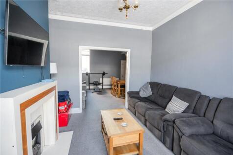 Living Room (2)