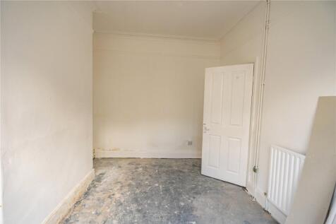 Living Room (2)