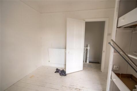 Bedroom 2 (2)
