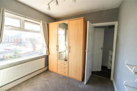 Bedroom 2 (2)
