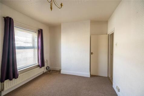 Living Room (2)