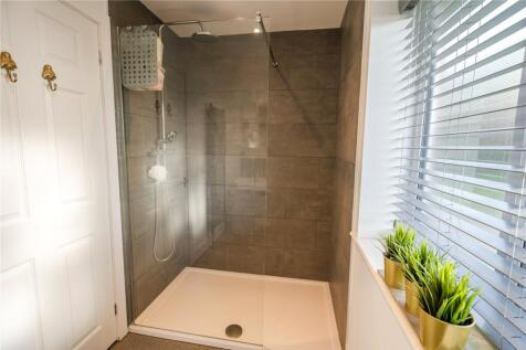 En-Suite (2)
