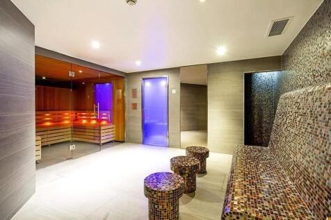 Swimming Pool &amp; 