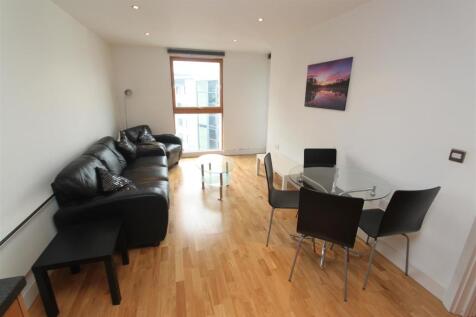 livingroom1.JPG