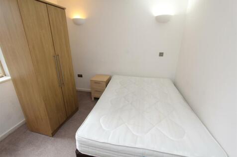 Bedroom 2.JPG