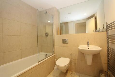 Bathroom.JPG
