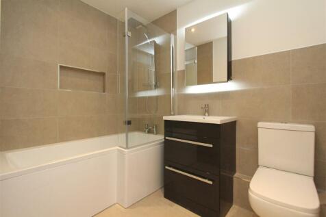 Bathroom.JPG