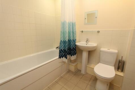 Bathroom.JPG