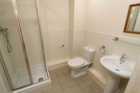 Ensuite.JPG