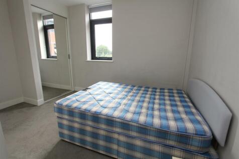 Bed2.JPG