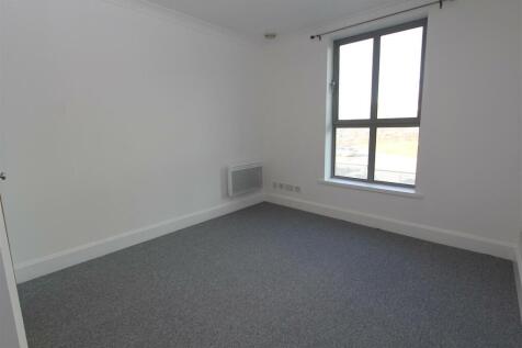 bedroom 1.JPG