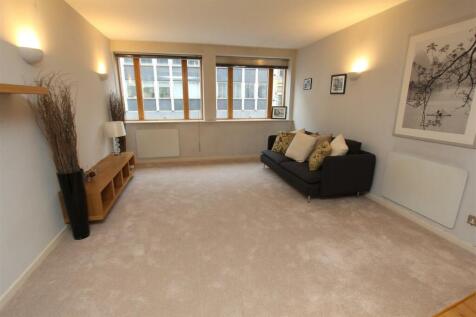 Living Room 1.JPG