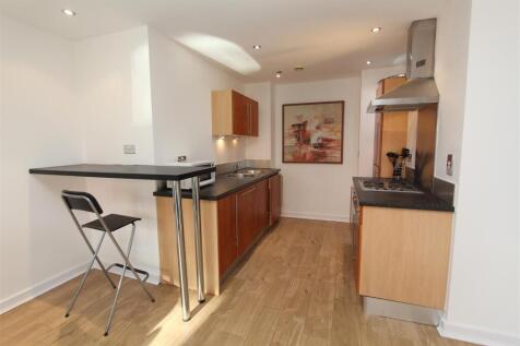 Kitchen1.JPG