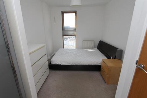 Bed1.JPG