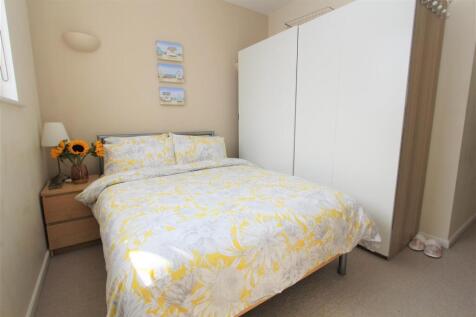 Bedroom 2 .jpg