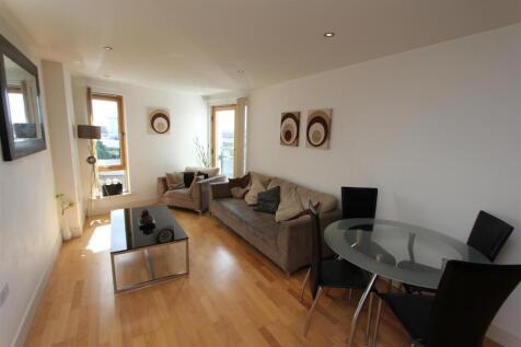 Livingroom.JPG