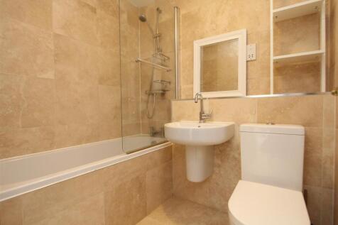 Bathroom.JPG